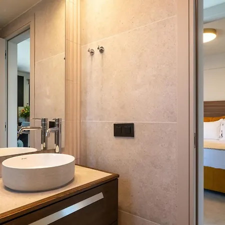 아파트 Elaura Luxury Residences Thalassa